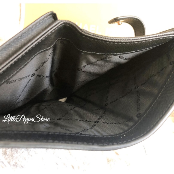 SOLD - MICHAEL KORS DOUBLE ZIP WRISTLET WALLET BLACK - Picture 8 of 8